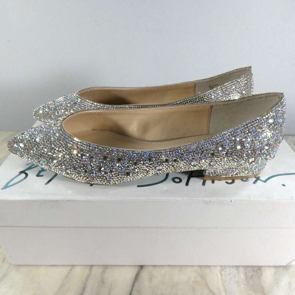 NiB -  Betsey Johnson Women's Jude Flats Nude with Irredesent Sparkling